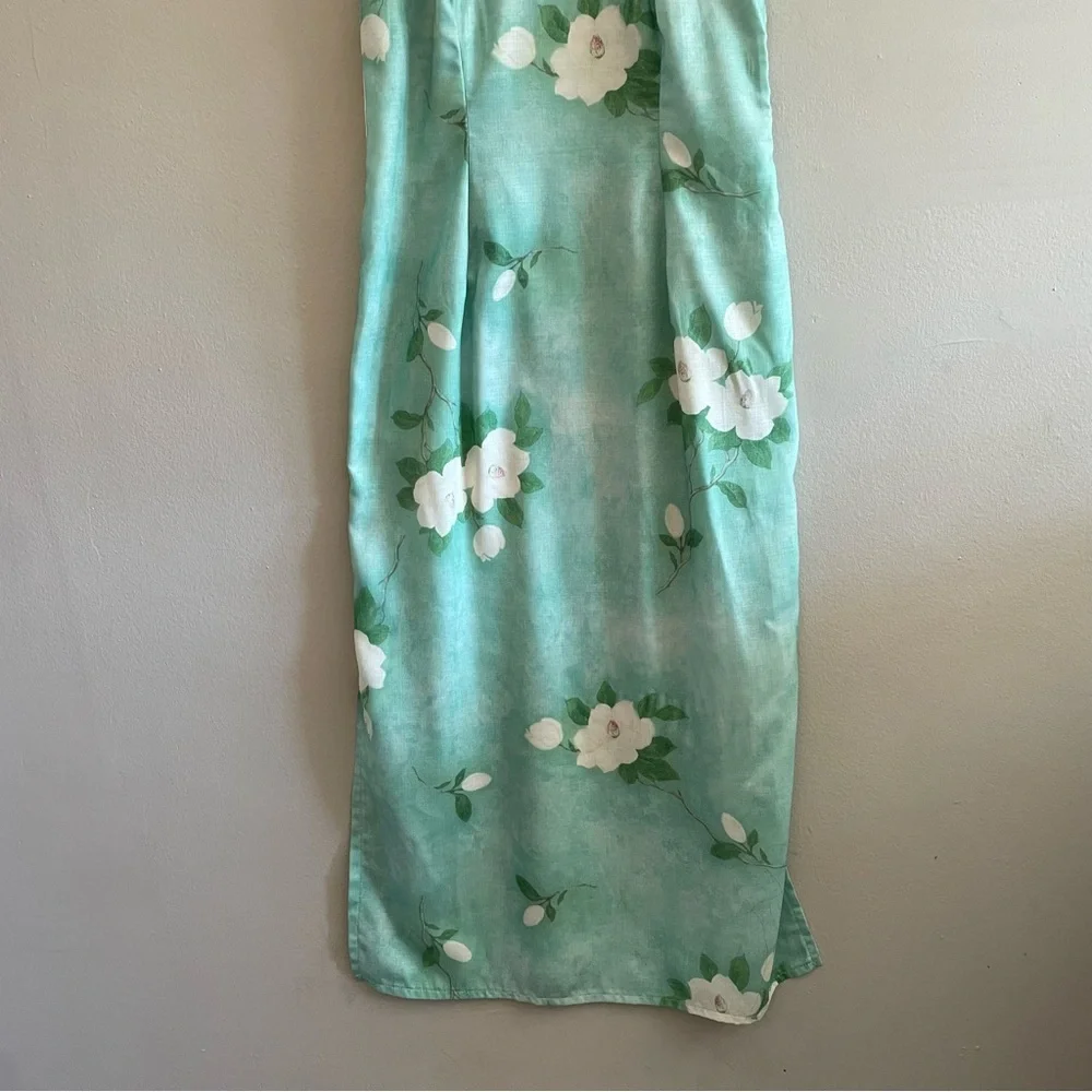 Tie-Neck Floral Midi Dress in Mint Green - Picture 7 of 16